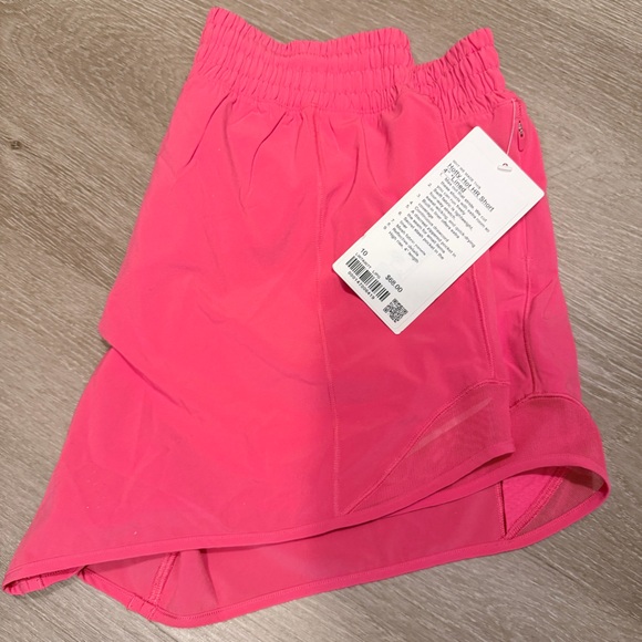 lululemon athletica Other - Lululemon Hotty Hot HR Short